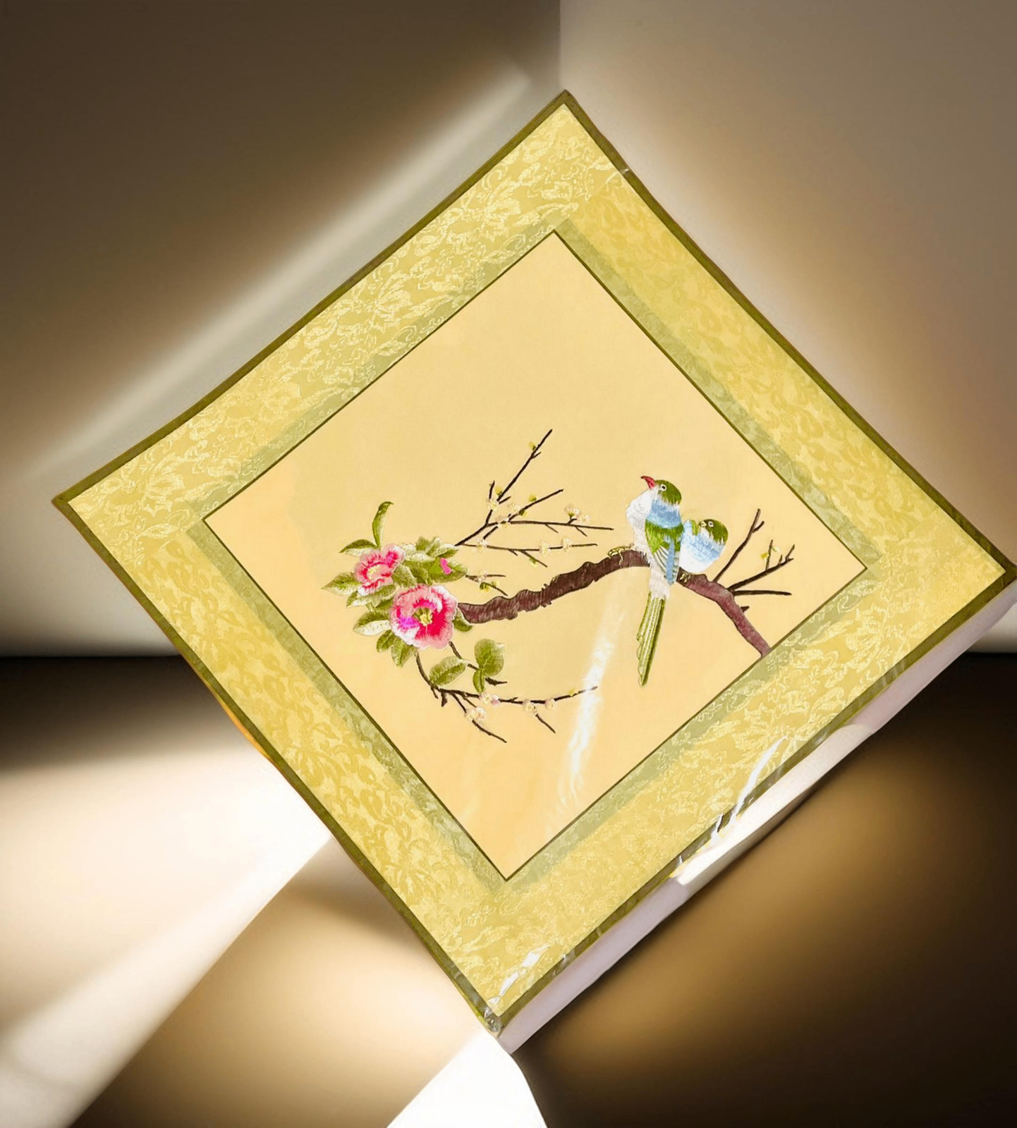 V000003 Vintage Suzhou silk Embroidery Painting