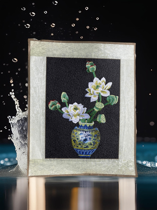 V000082 Blooms in the Night: Suzhou Floral Art Embroidery